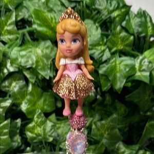 Disney Princess Doll Sleeping Beauty Aurora Mini Poseable 3.5” Pen.